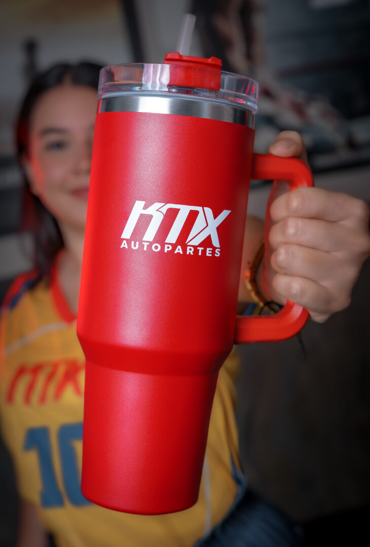 Termo KMX Autopartes 500ml | Acero Inoxidable Doble Pared con Asa y Pajilla