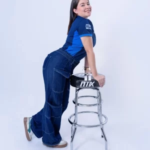 Silla mostrador KTX Friction roja con giro 360° y estructura cromada para taller